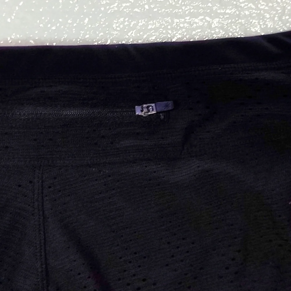 Athleta Prism 2-in-1 Built in Shorts Pull On Mesh  black Womens Size M